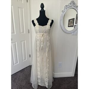 Vtg 1960's White Sleeveless Lace Lingerie Nightgown Sz Small With Robe